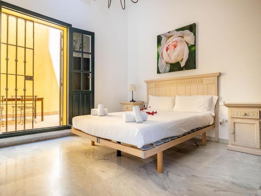 Aitana En Alvarez Quintero Appartement